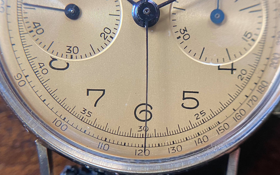 Thumbnail: 1940 Zenith Chronograph watch, cal 133 movement, 14ct gold, Champagne dial, 33mm