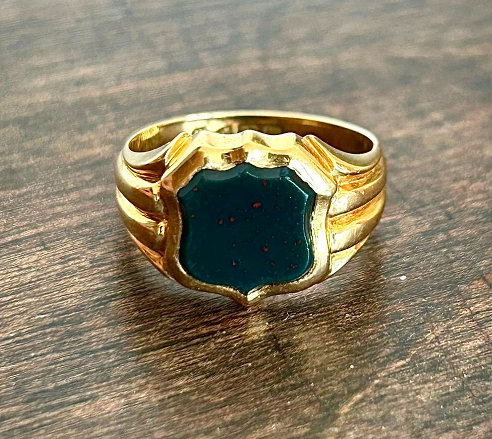 Thumbnail: Antique 1900 18ct gold Bloodstone Shield signet ring heavy 10.2g Chester assay