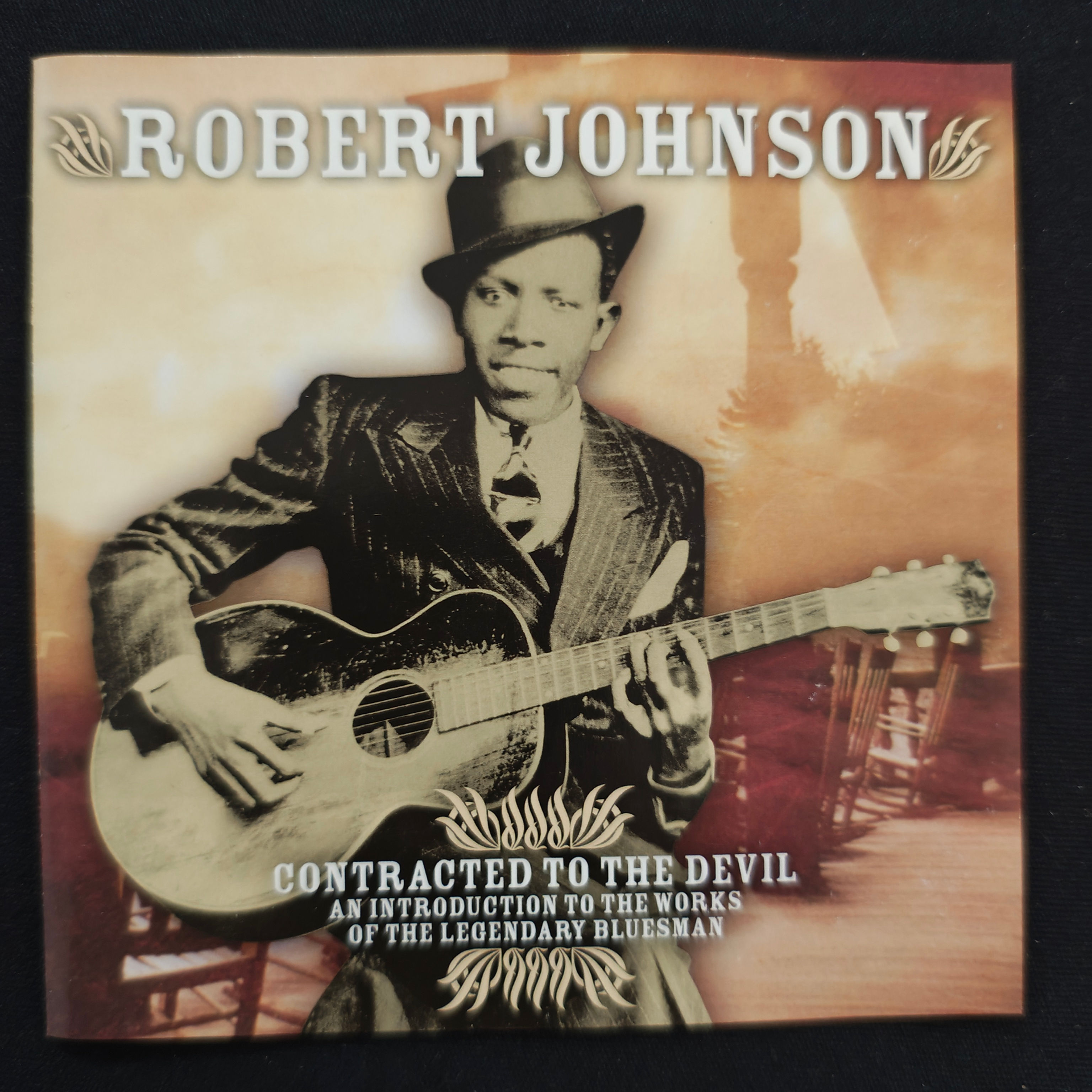 Robert Johnson - Contracted to the Devil (CD | capa jewelcase + encarte