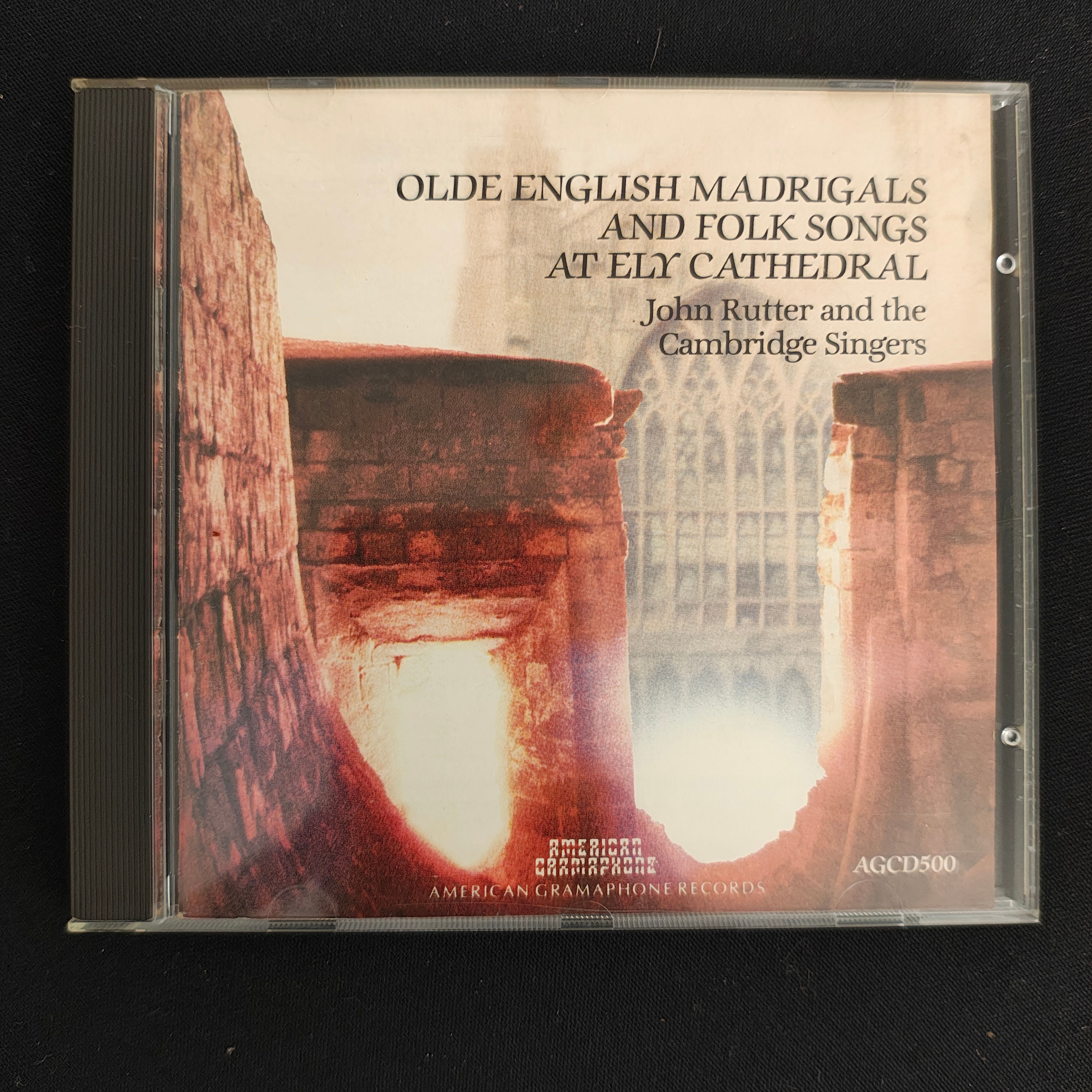 Olde English Madrigals and Folk Songs at Ely Cat. (CD | capa jewelcase + liv.)