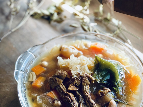 木瓜雪耳姬松茸元肉湯