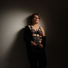 enby boudoir photography sillhouette