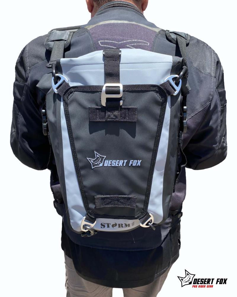 Thumbnail: Desert Fox waterproof multipurpose tail bag as backpack