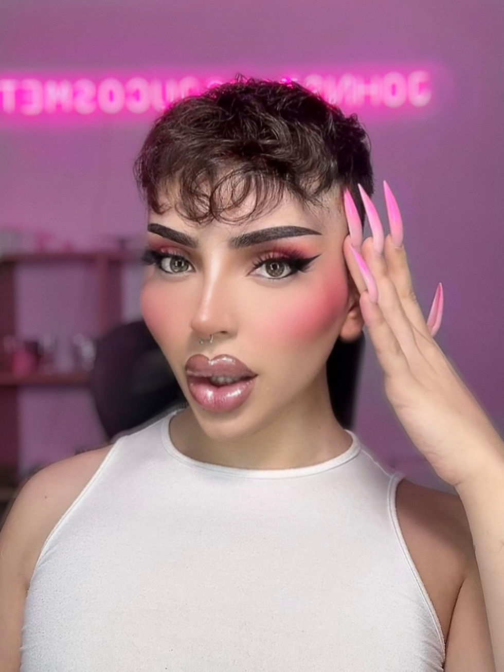 Thumbnail: Cover up concealer | IVORY