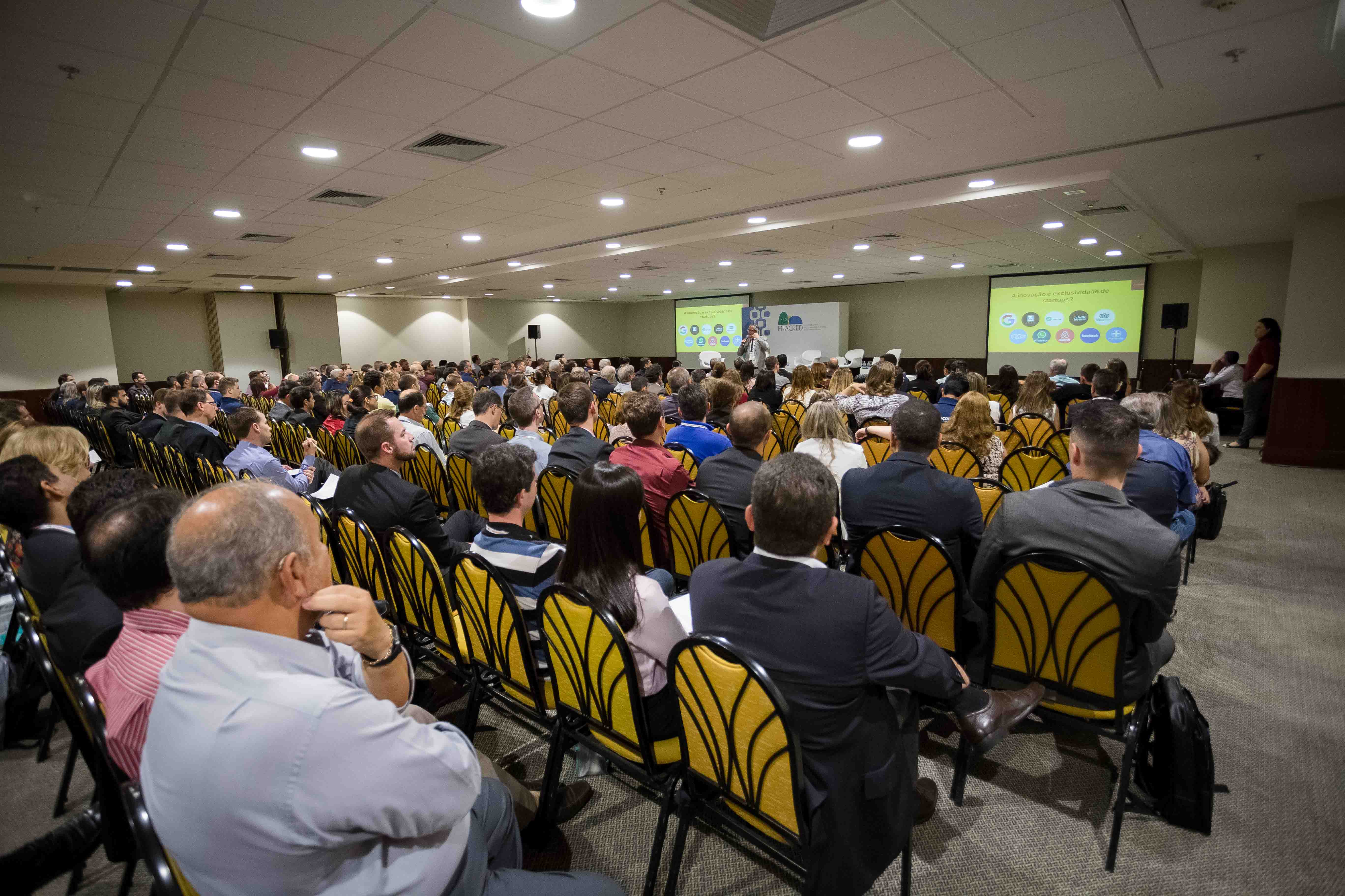 Seminário corporativo