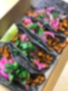 TACOS DE SECRETO ENCHIPOTLADO