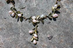 Bronze Nature Inspired Small Leaf Boxwood Pearl Necklace 03