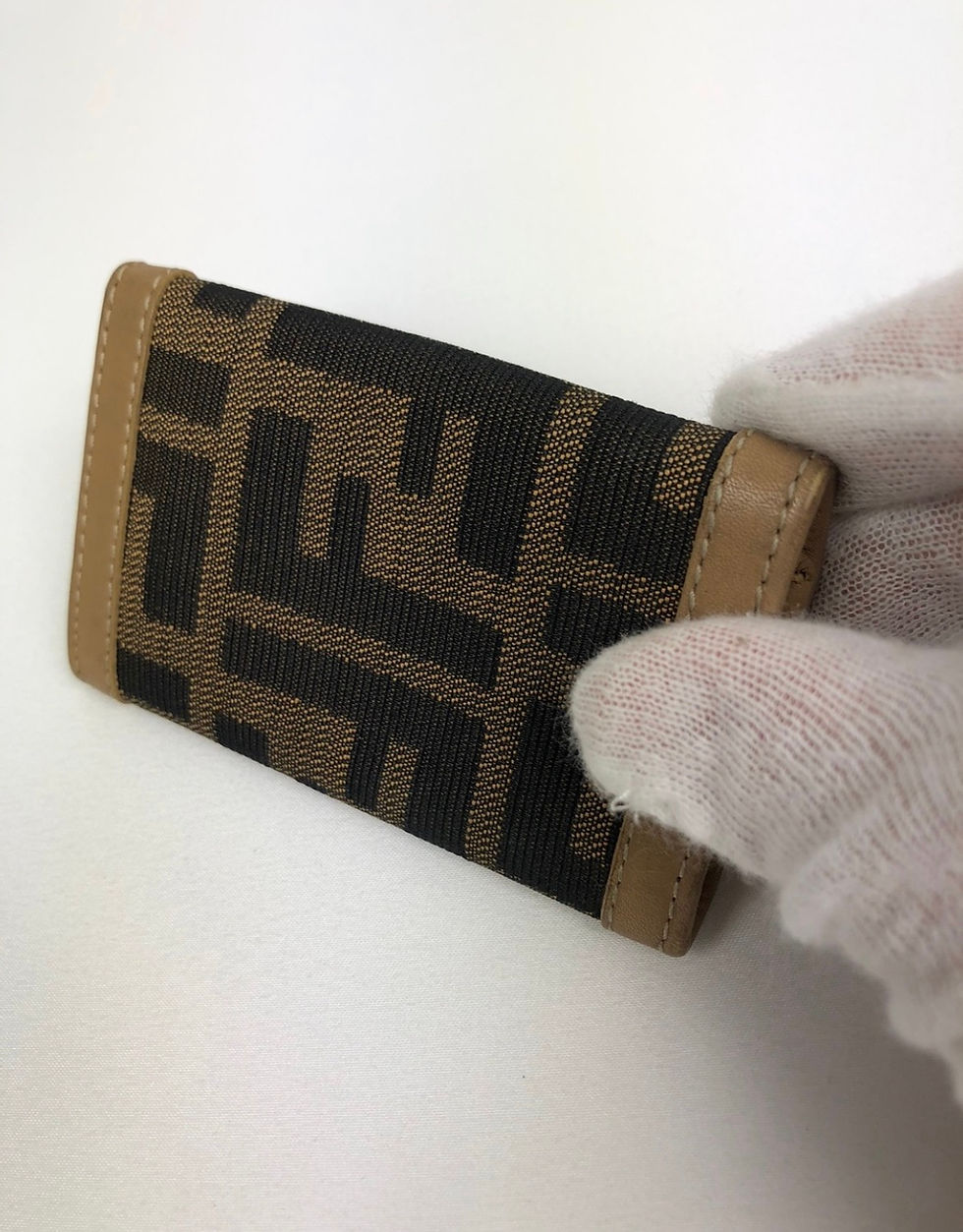 Thumbnail: Fendi wallet back