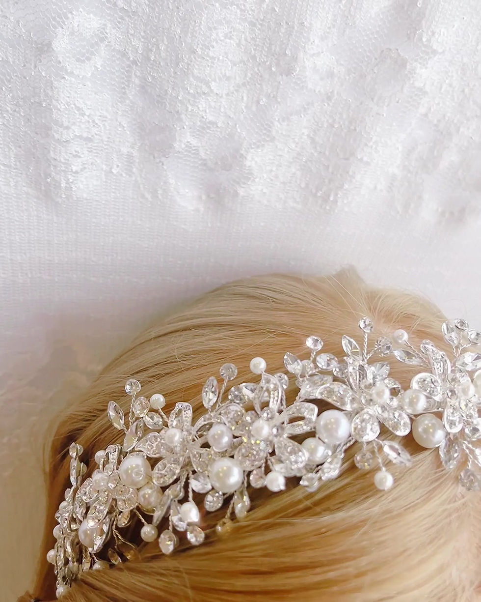 Thumbnail: Bridal Silver Flower Pearl Wire Headband 152453