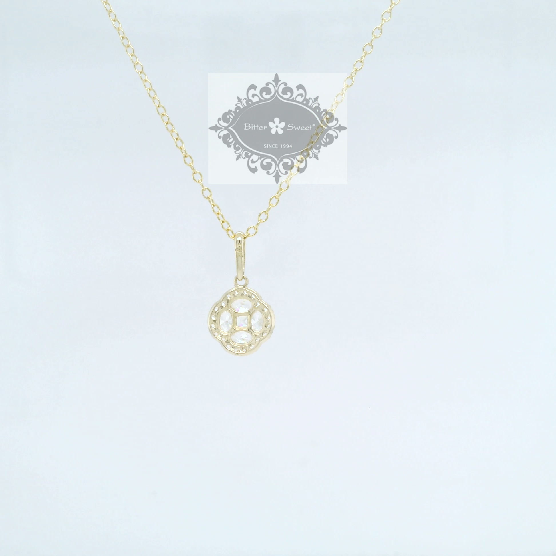 10k Yellow Gold Cubic Zirconia Square with outline Pendant 153737