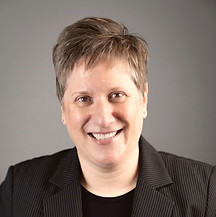 Lexie Vean Headshot.jpg