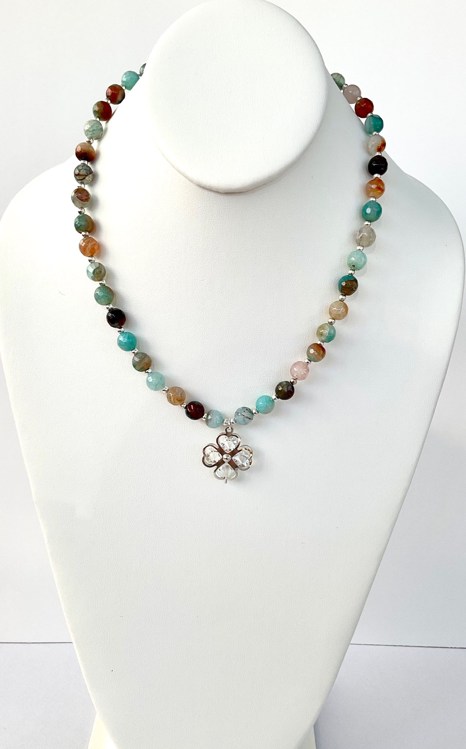 Agate Necklace with Clover Pendant