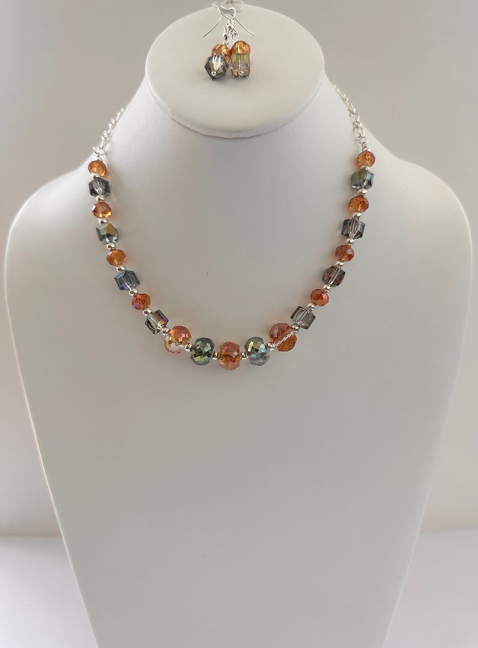 Thumbnail: Twilight Amber Elegance.