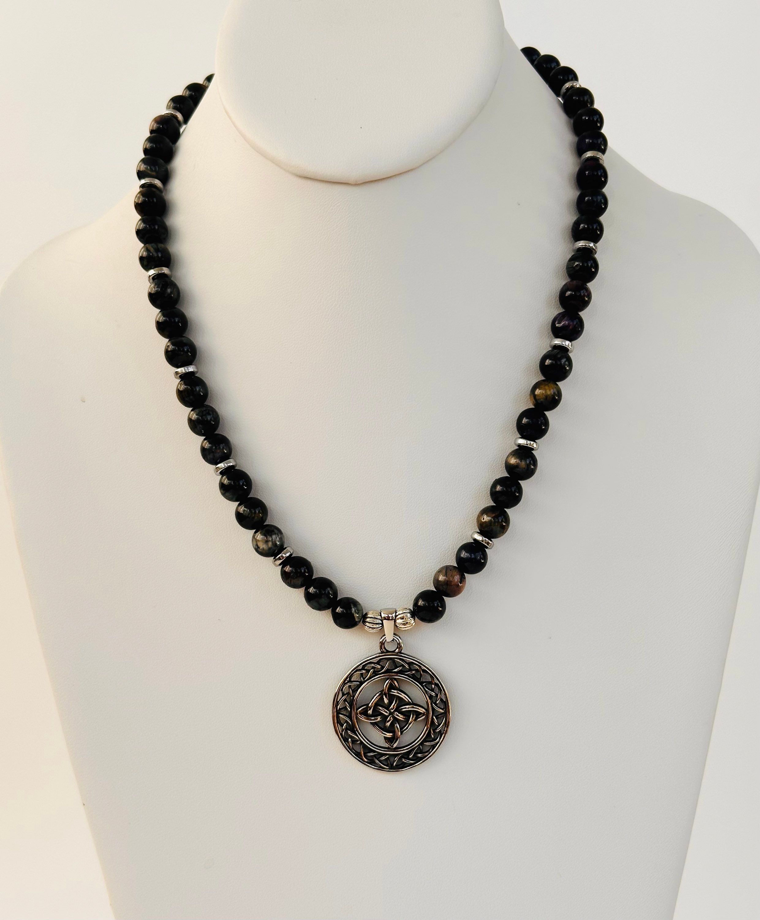 Trinity Guardian Necklace !