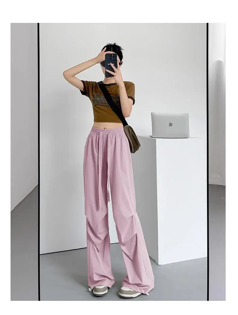 Thumbnail: Streetwear Baggy Cargo Pants