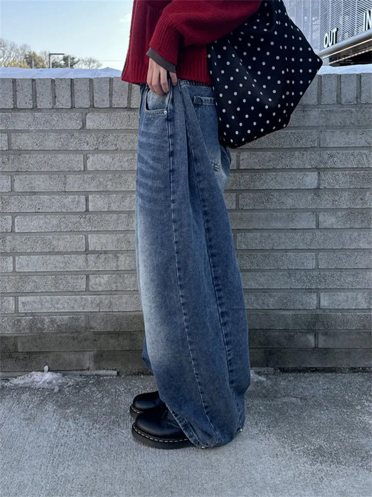 Thumbnail: Women‘s Retro Washed Wide-Leg Buttoned Hem Denim Jeans