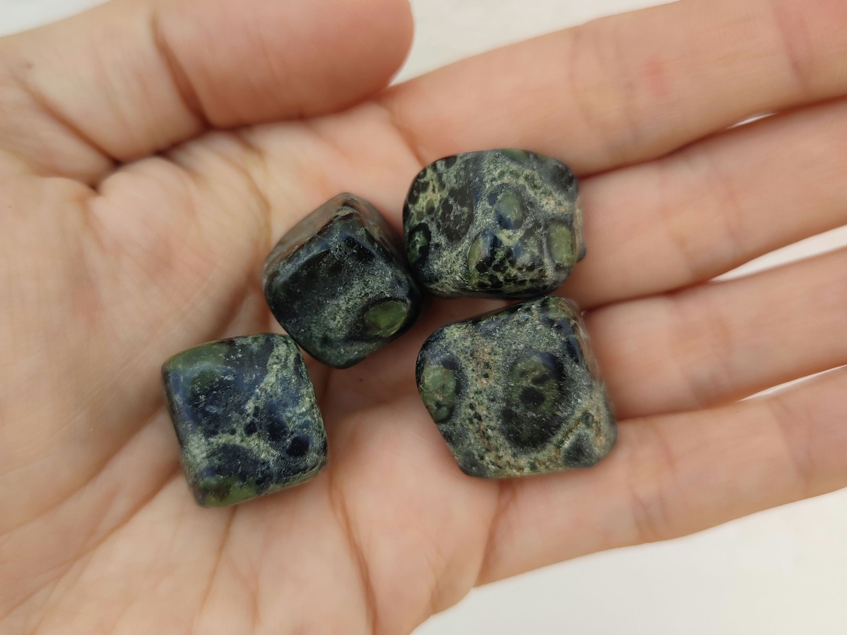 JASPE VERDE ORBICULAR.