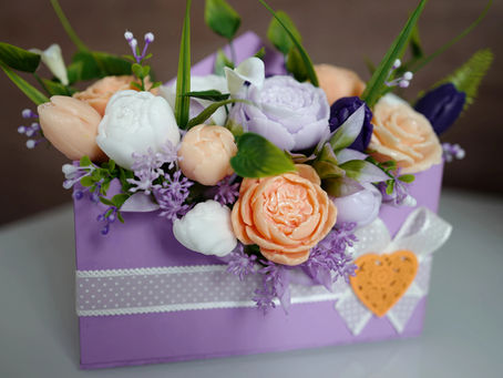 Blooming Success: How to Choose the Right Flower Gift for Corporate Events