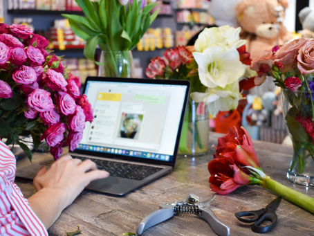 Online Flower Delivery vs. In-Store: Which One Actually Saves You Time (and Money)?