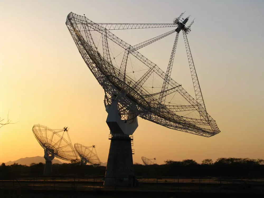 GMRT (Giant Metrewave Radio Telescope)