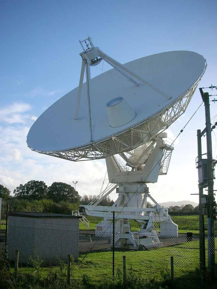 GMRT (Giant Metrewave Radio Telescope)