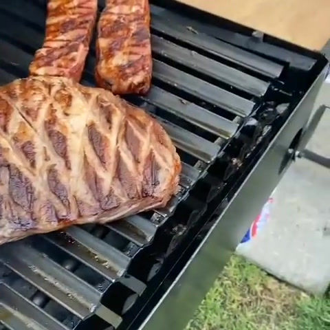Miniatura: ASADOR ABATIBLE DE TAPA -Parrilla Argentina-