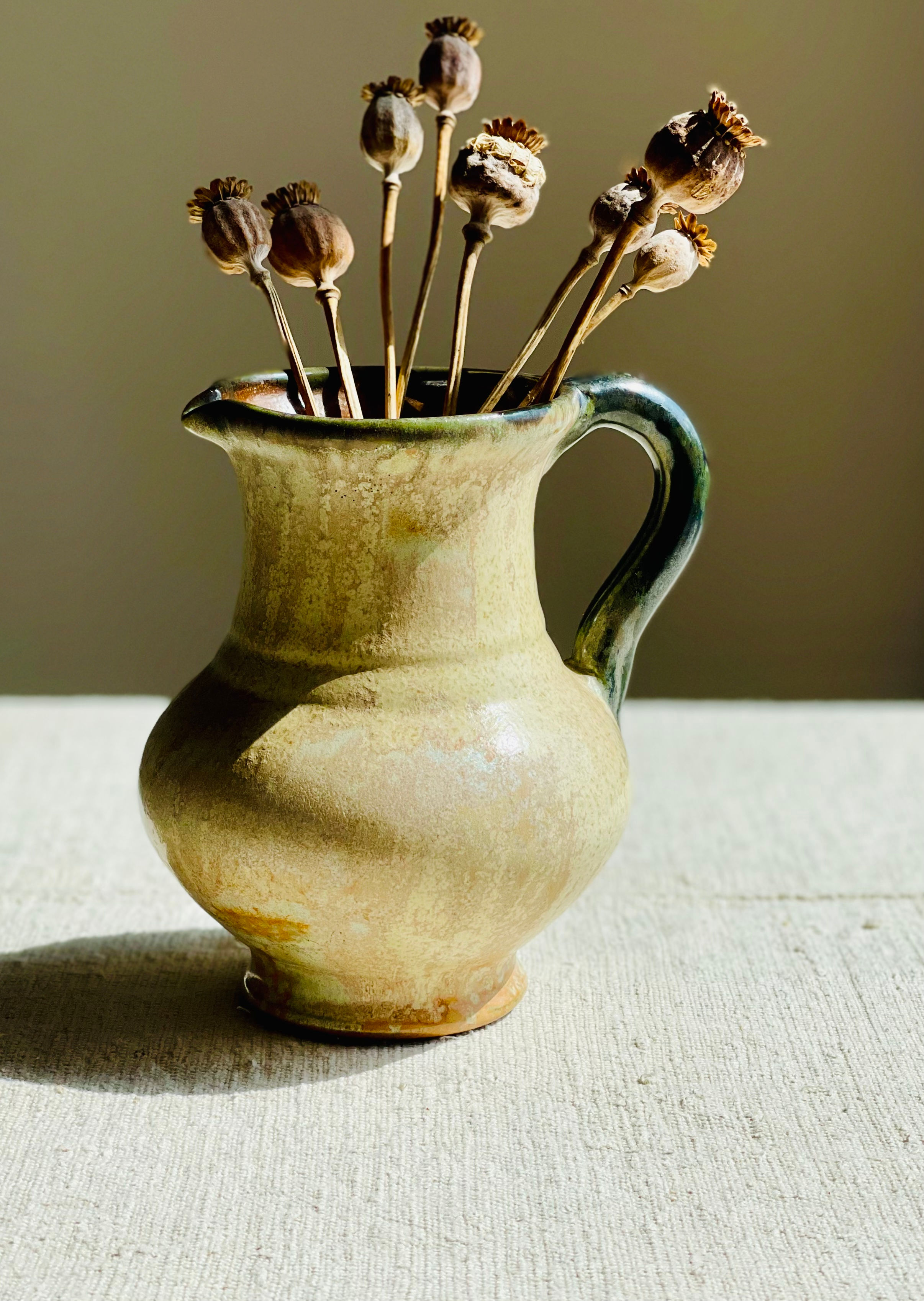 Carafe en grès Iris