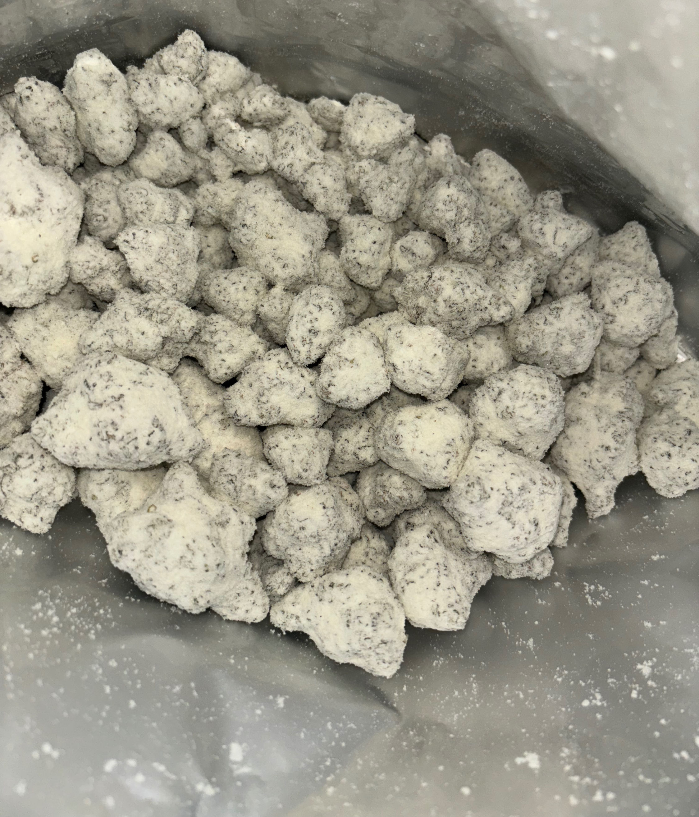 Tokyo Cherries Snowcaps Oz