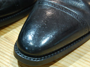 ポツポツ除去と本革オールソール﻿
﻿
