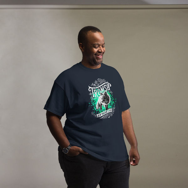 Miniature : Smiling man wearing a navy blue Fox Tromsø t-shirt.