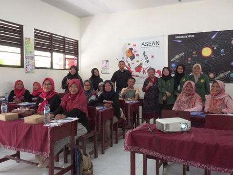 Program Studi S1 Teknologi Pendidikan UNJ Sukses Laksanakan Kegiatan Pengabdian Masyarakat dengan Judul Materi Media Flash Card