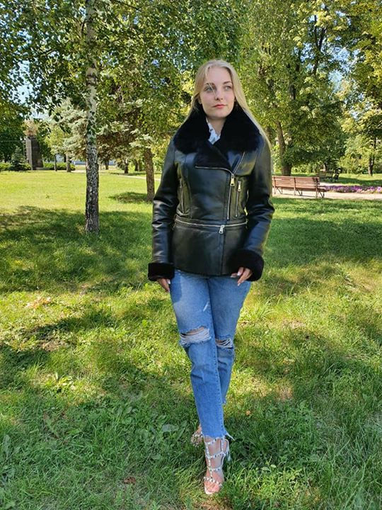 Миниатюра: Дубленка овчина с песцовым воротником