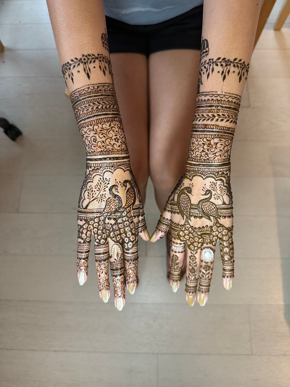 intricate bridal henna