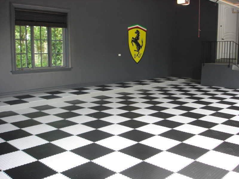 Miniaturbild: Welche Bodenplatten kann man in der Garage verlegen?