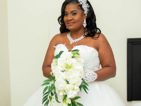 "Finding the One: How to Choose the Perfect Wedding Dress"