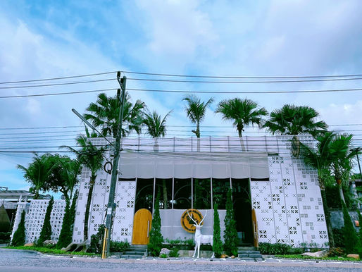 ร้าน"กลมกล่อม"ดื่มด่ำบรรยากาศสุดชิลล์ กับอาหารหลากหลายรสชาติสุดกลมกล่อม | รูปปั้นกวางไฟเบอร์กลาส