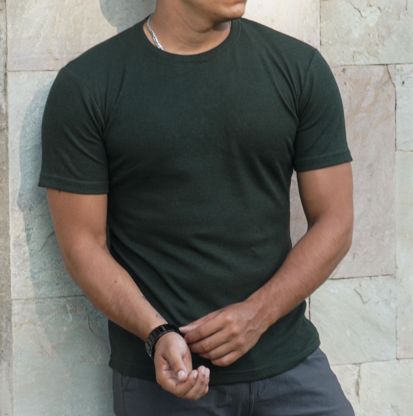 POLO ESENCIAL - MILITAR