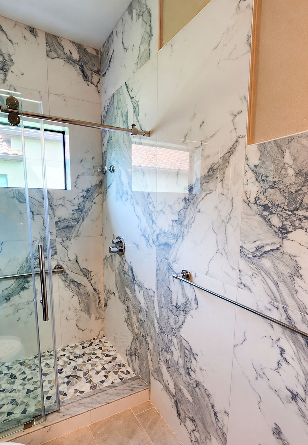 Large format tile