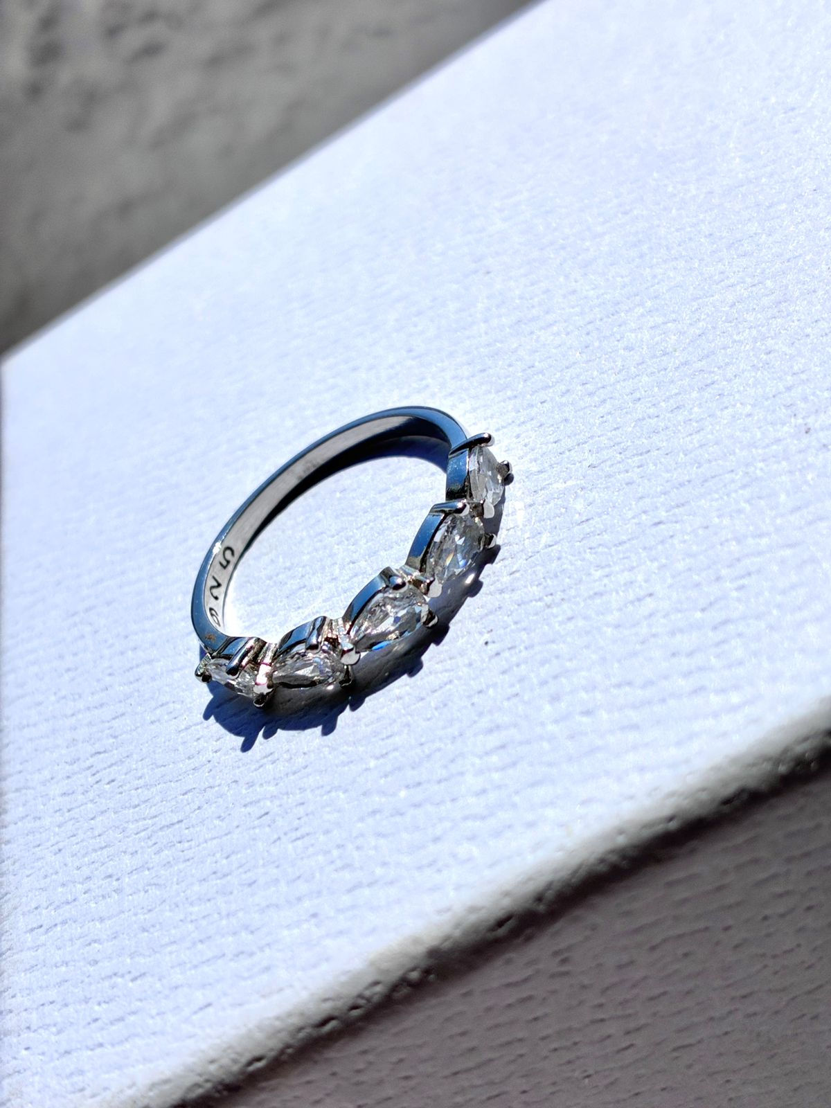 Anillo Media Churumbela de Gota