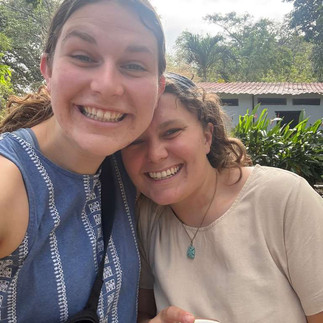 Praise Jesus for roomie reunions with one of my best friends, Emily!!