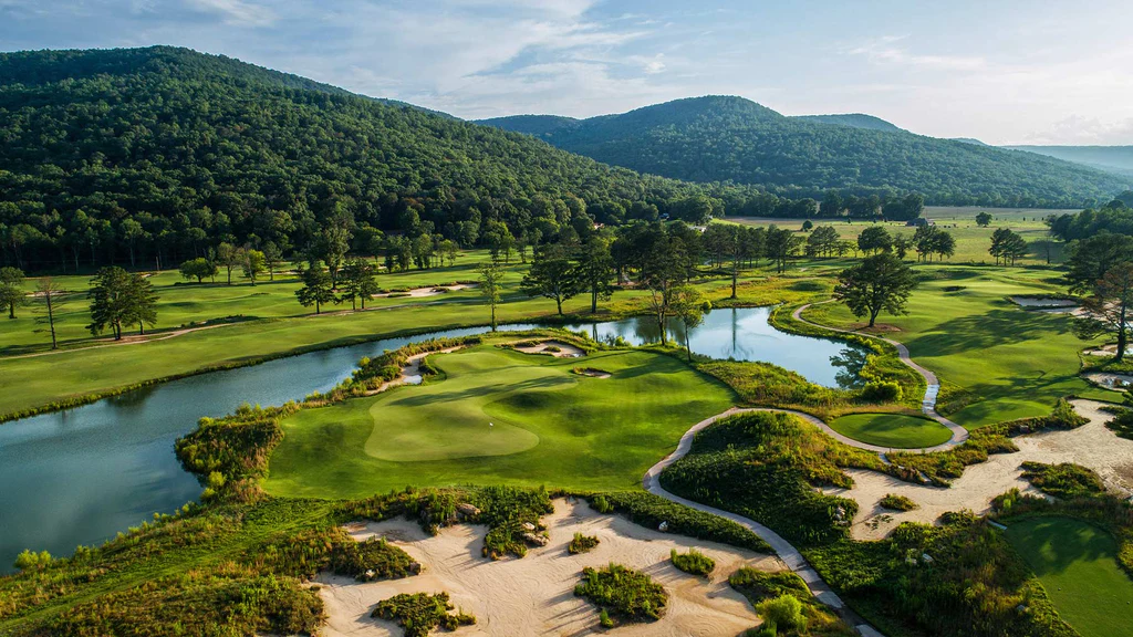 sweetens-cove-golf-club-4-tee_sm_1024x1024.webp