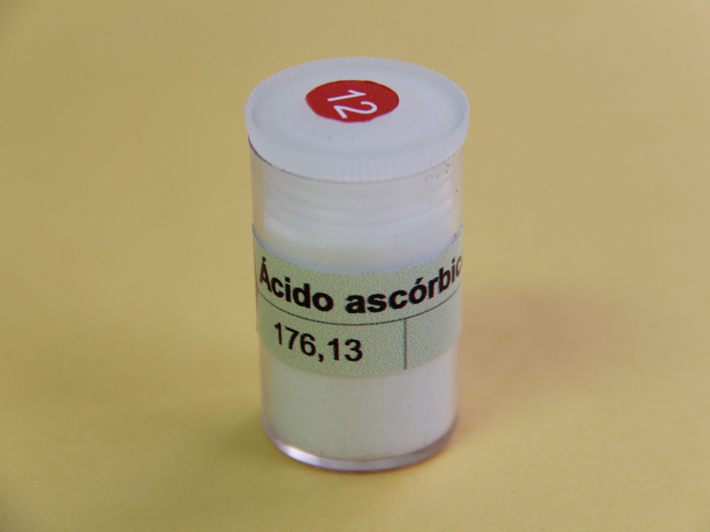 Ácido ascórbico