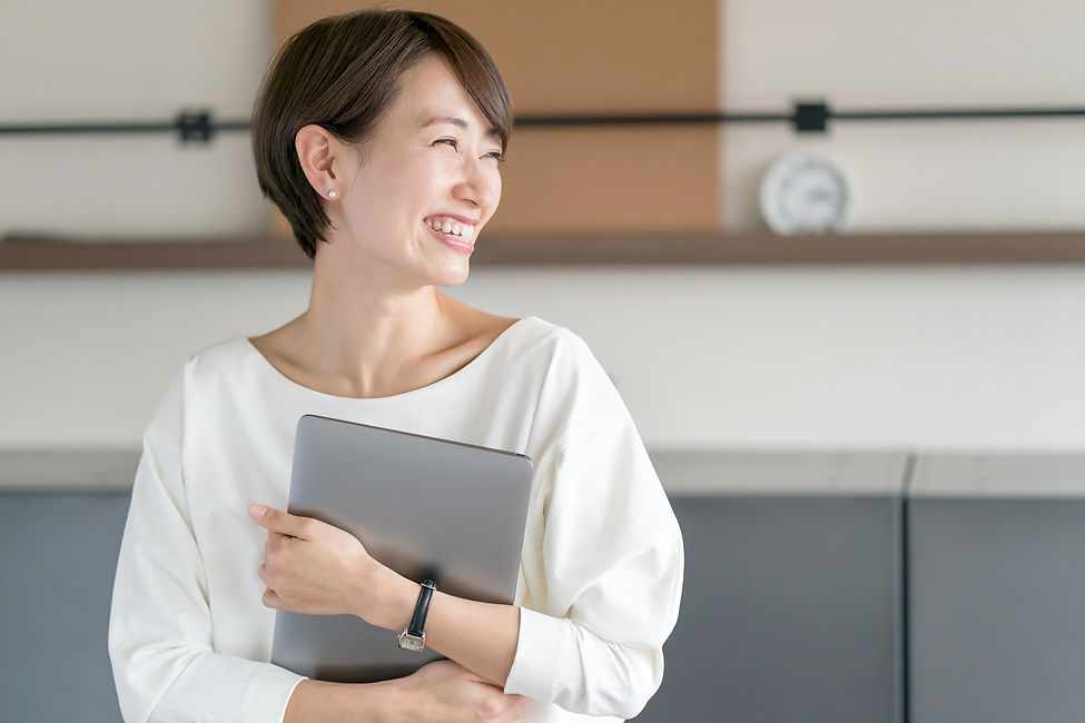 笑顔の女性