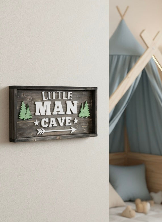 Holzschild „Kleine Männerhöhle“ – Rustikale Wanddeko fürs Kinderzimmer – Schild fürs Jungenzimmer