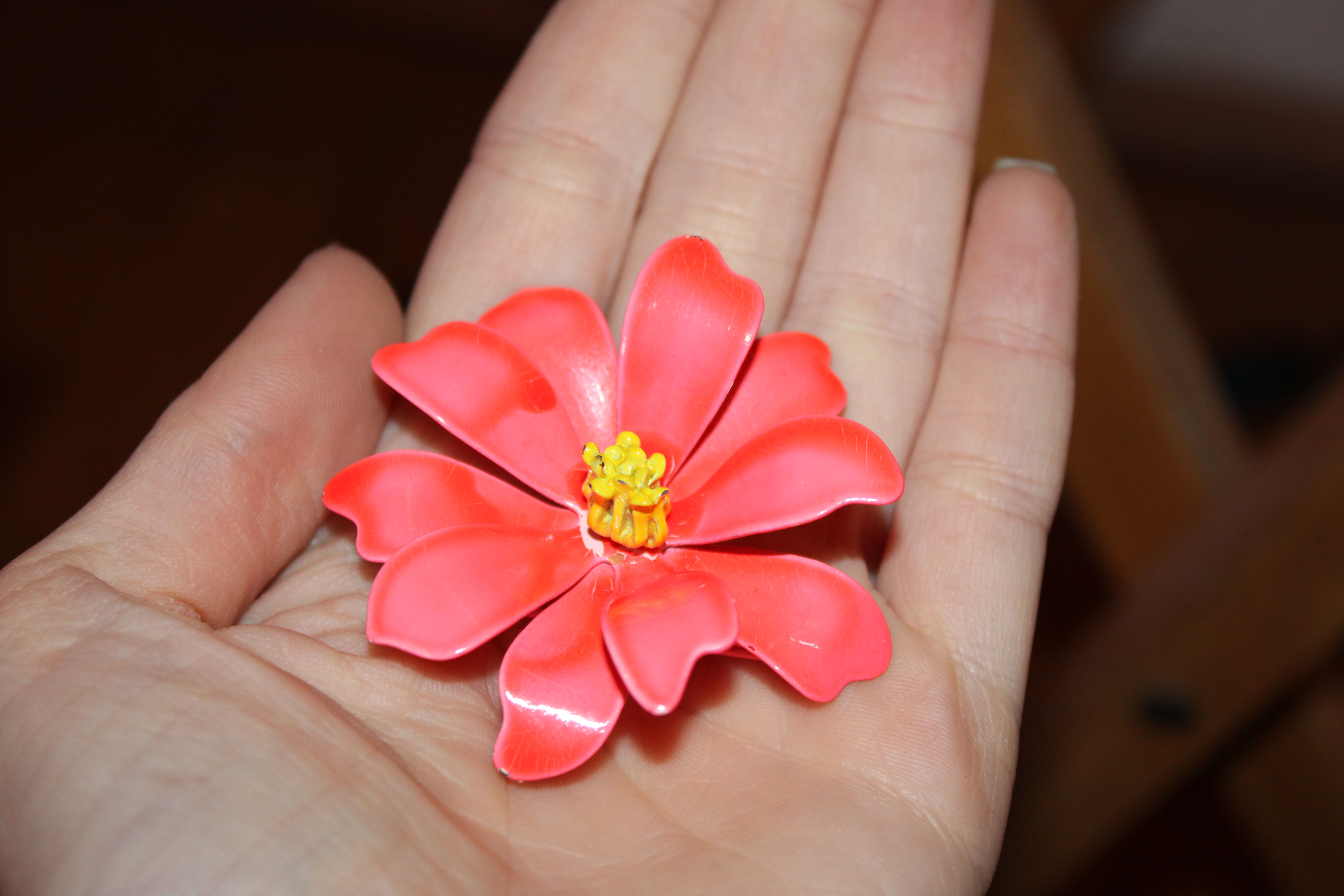 Vintage 3D Metal Pink Flower Pin Brooch