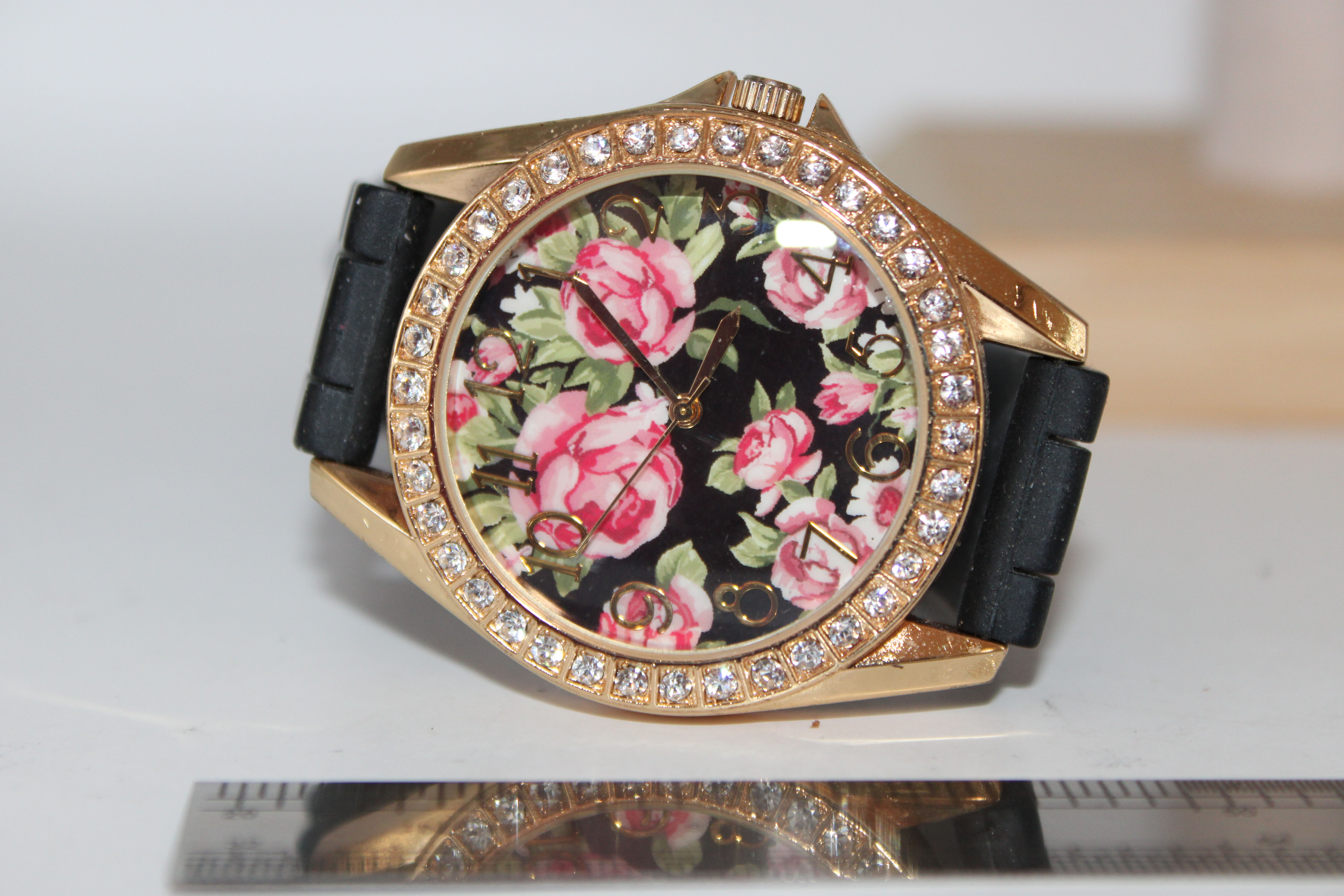 Simple Pink Flower Black Silicone Band Ladies Watch