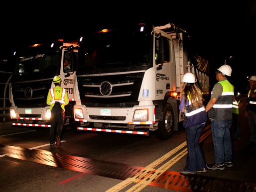 Miden efectos de la circulación de camiones en el Puente de las Américas