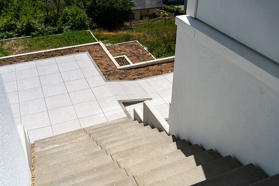 Kläs Echternach Außenanlage Treppe