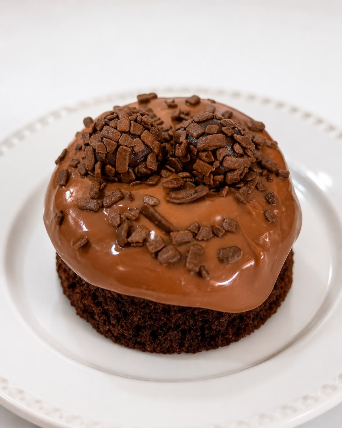 Mini bolo vulcão de brigadeiro