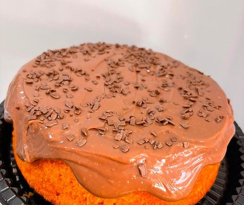 Bolo de cenoura com cobertura de brigadeiro